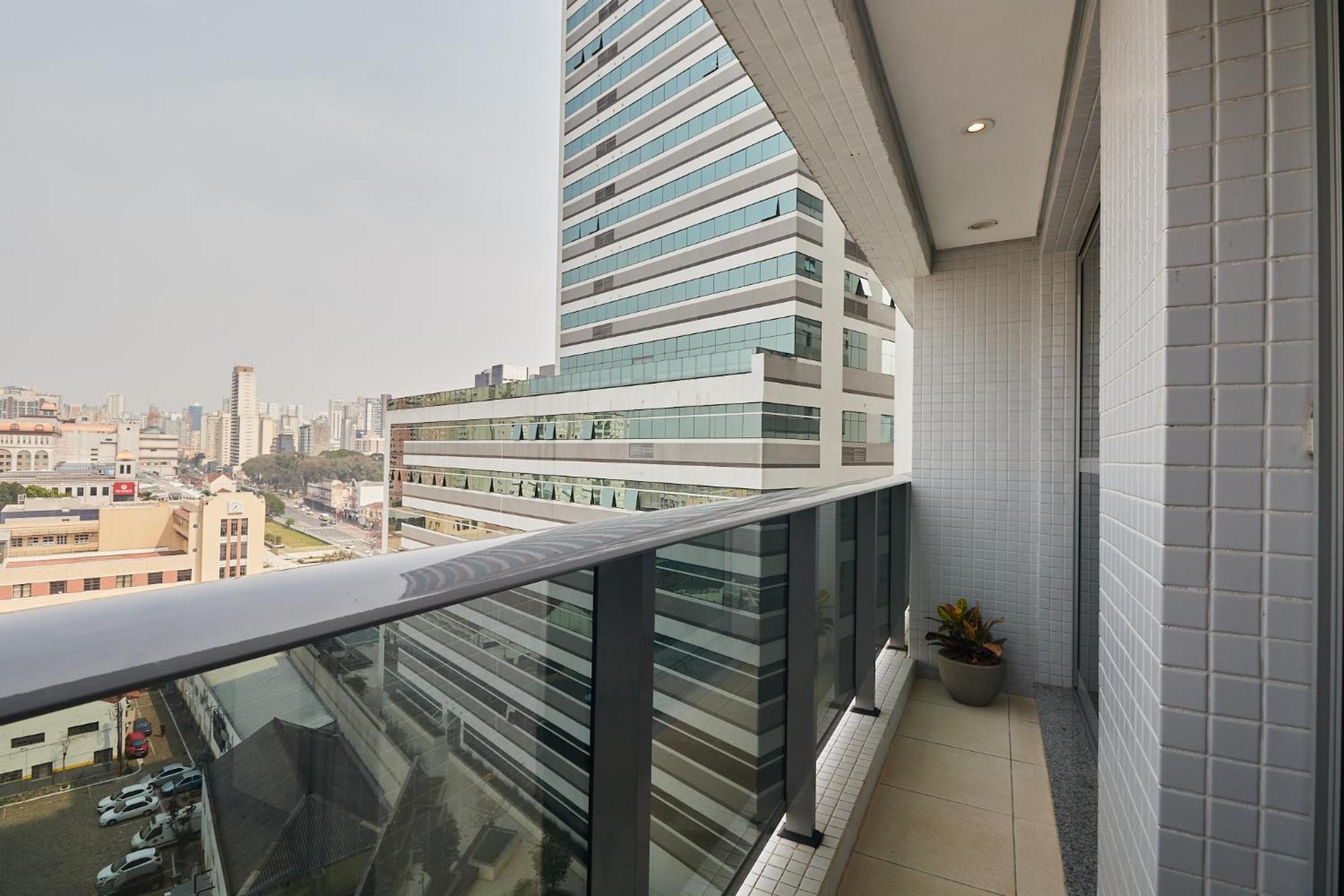 Estudio Aconchegante No Centro De Curitiba - Ar Condicio E Localizacao Perfeita! Esterno foto